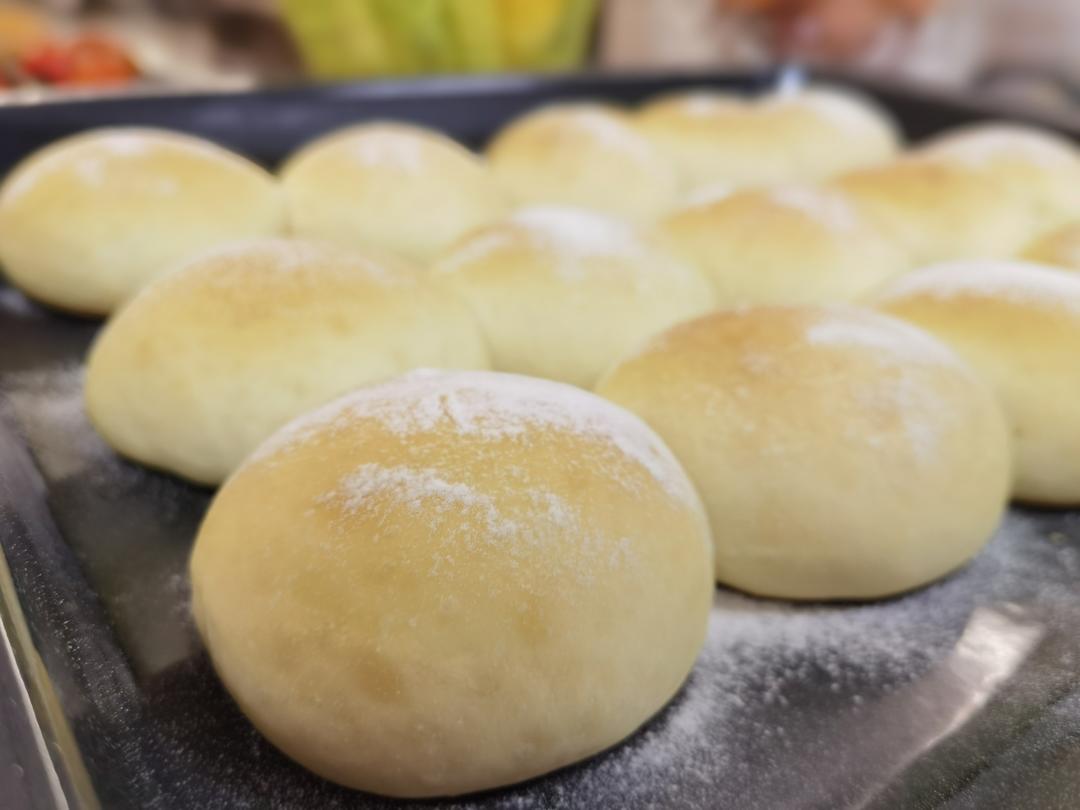 消耗淡奶油---超级柔软奶油小面包