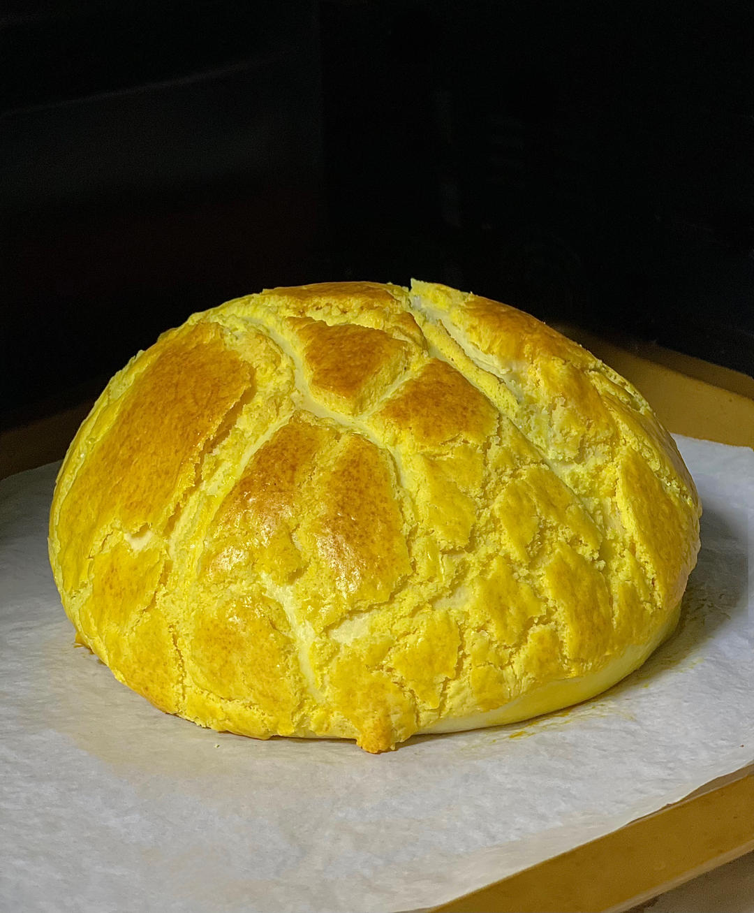 做100款面包の12：在家开茶餐厅!港式菠萝包 –不划格子自然裂开的香酥脆皮！菠萝油/酥皮包