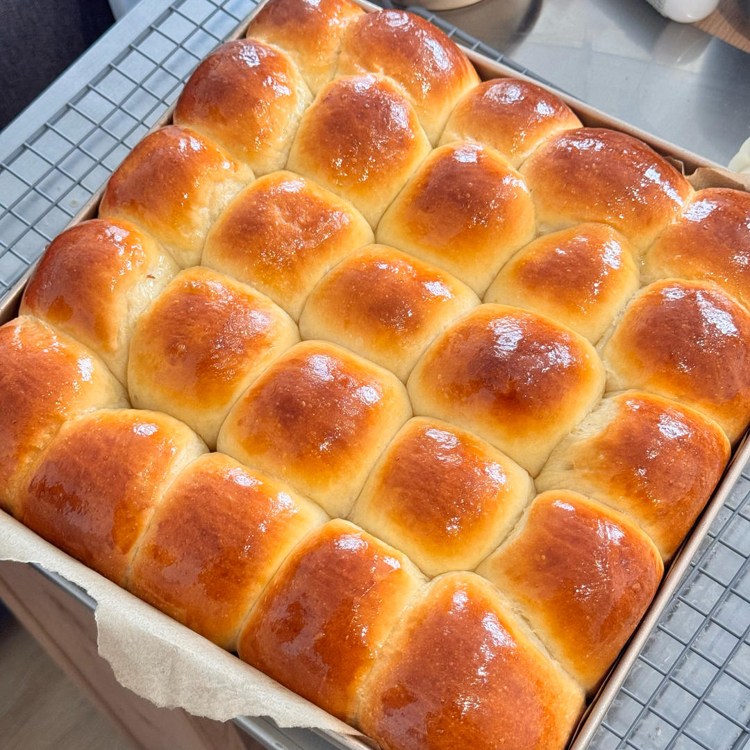 山姆同款黄油餐包，超简单在家就能复刻，卡白办了！