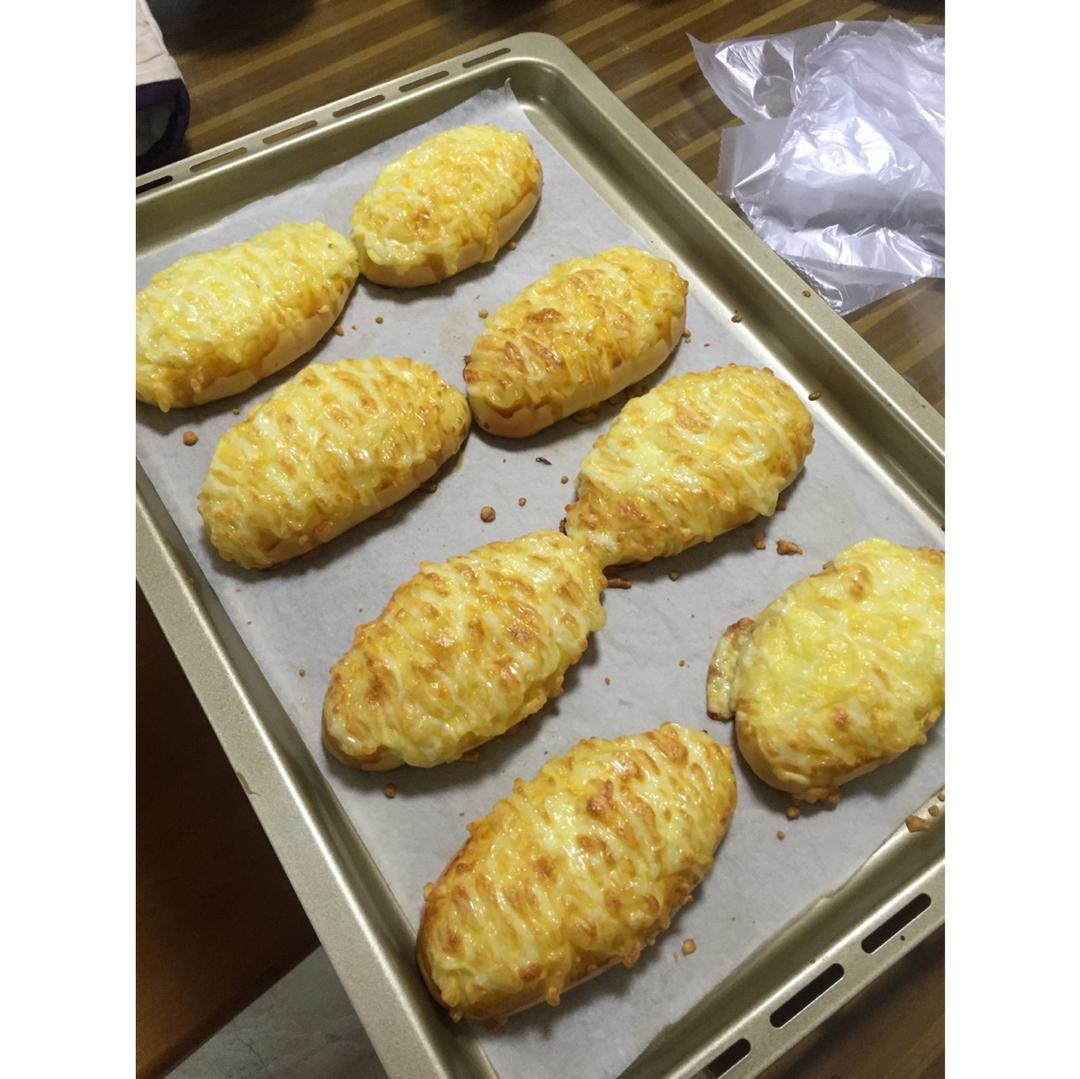 肉松葱香芝士面包