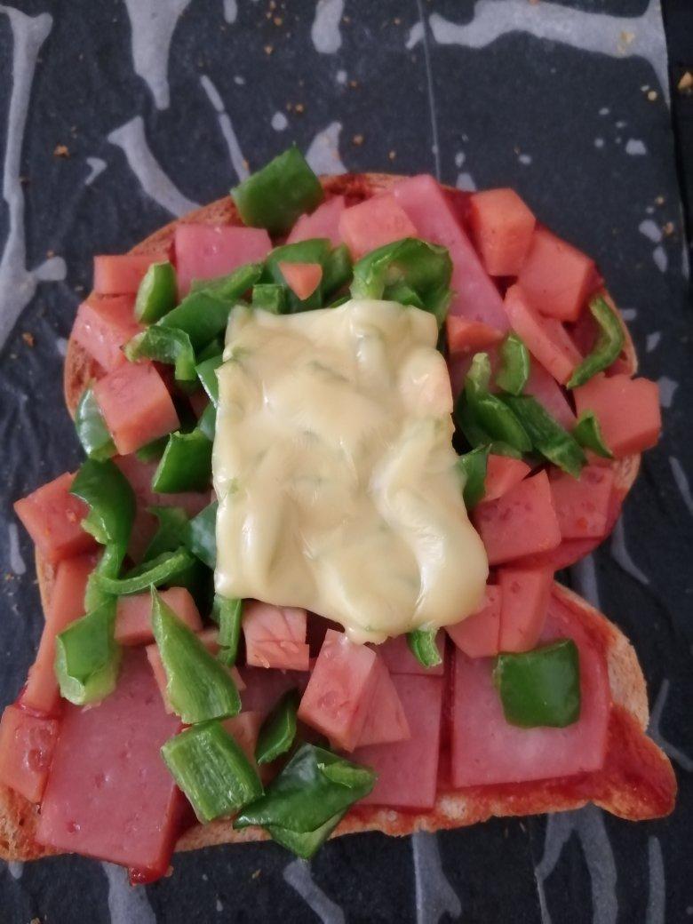 超好吃面包披萨🍕