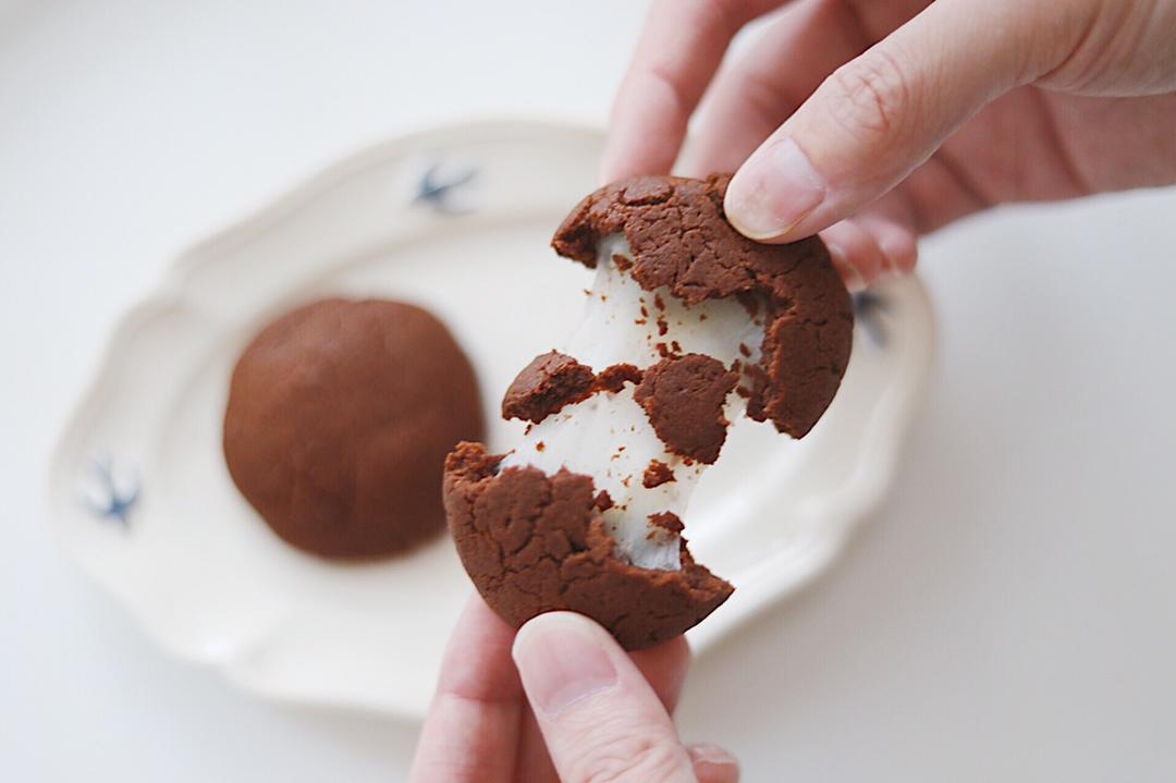 超有料的～蔓越莓麻薯夹心巧克力软曲奇