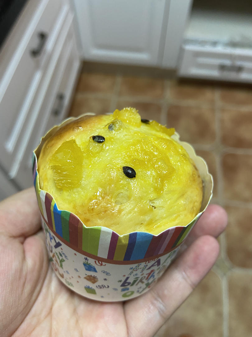 又解锁一款超软软软软的吐司｜百香果菠萝吐司