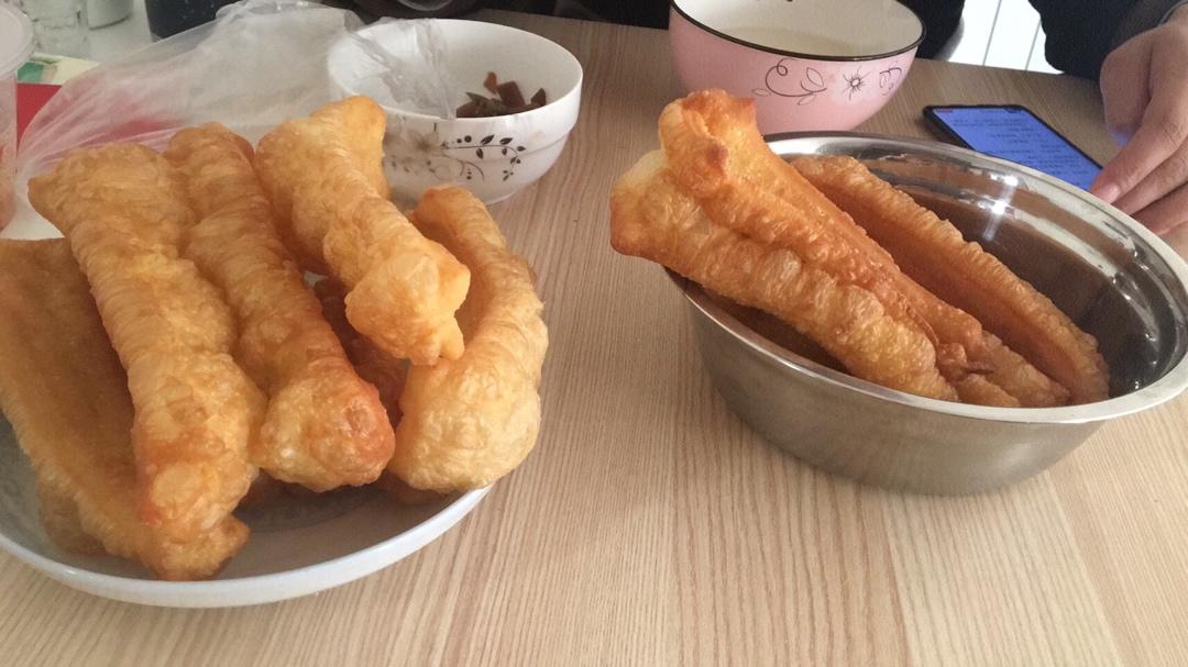 早餐店香酥大油条 酥香可口 各个空心 附细节视频详解