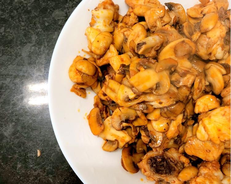 火鸡面酱料炒鸡丁