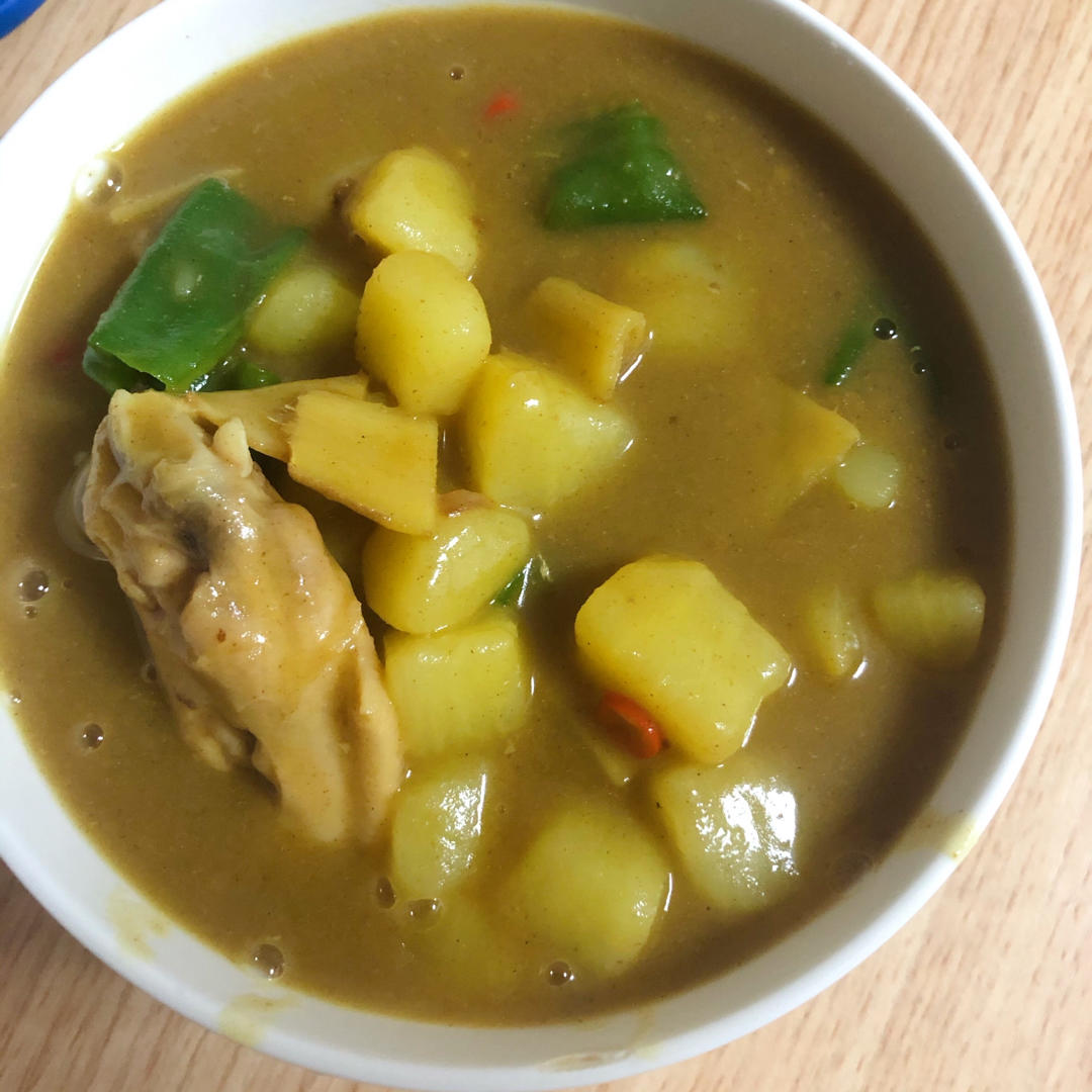 简单美味的土豆咖喱鸡翅