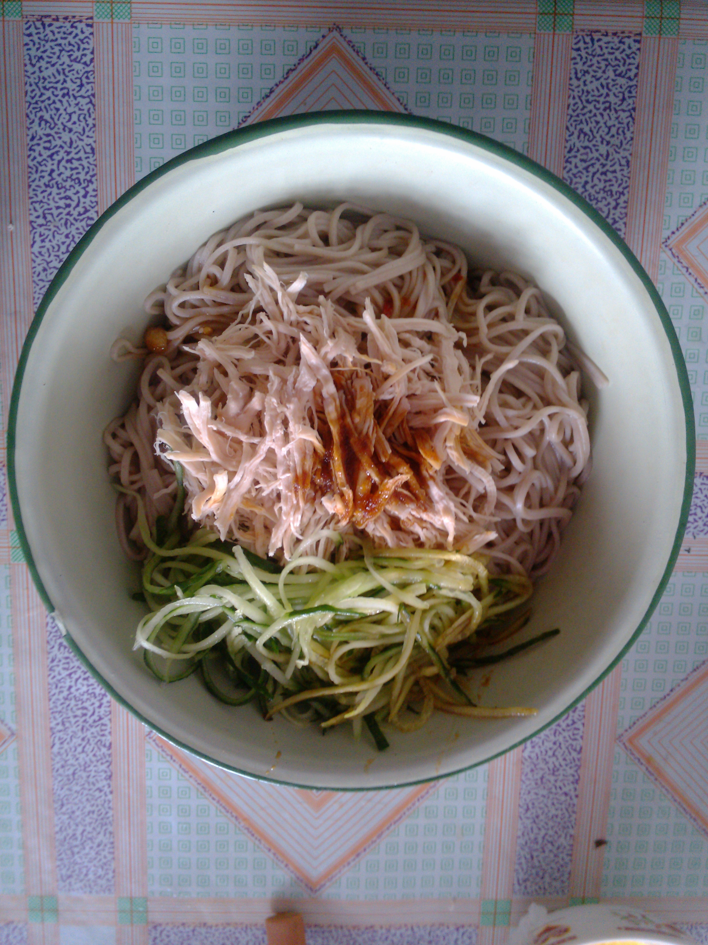 鸡丝凉面
