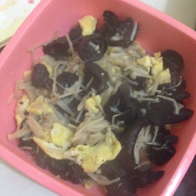 快手家常菜：金针菇炒鸡蛋