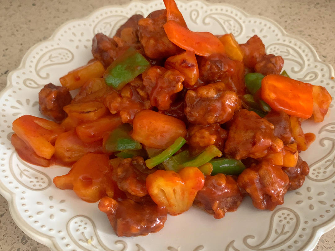 菠萝咕咾肉，咬一口不老的灵魂