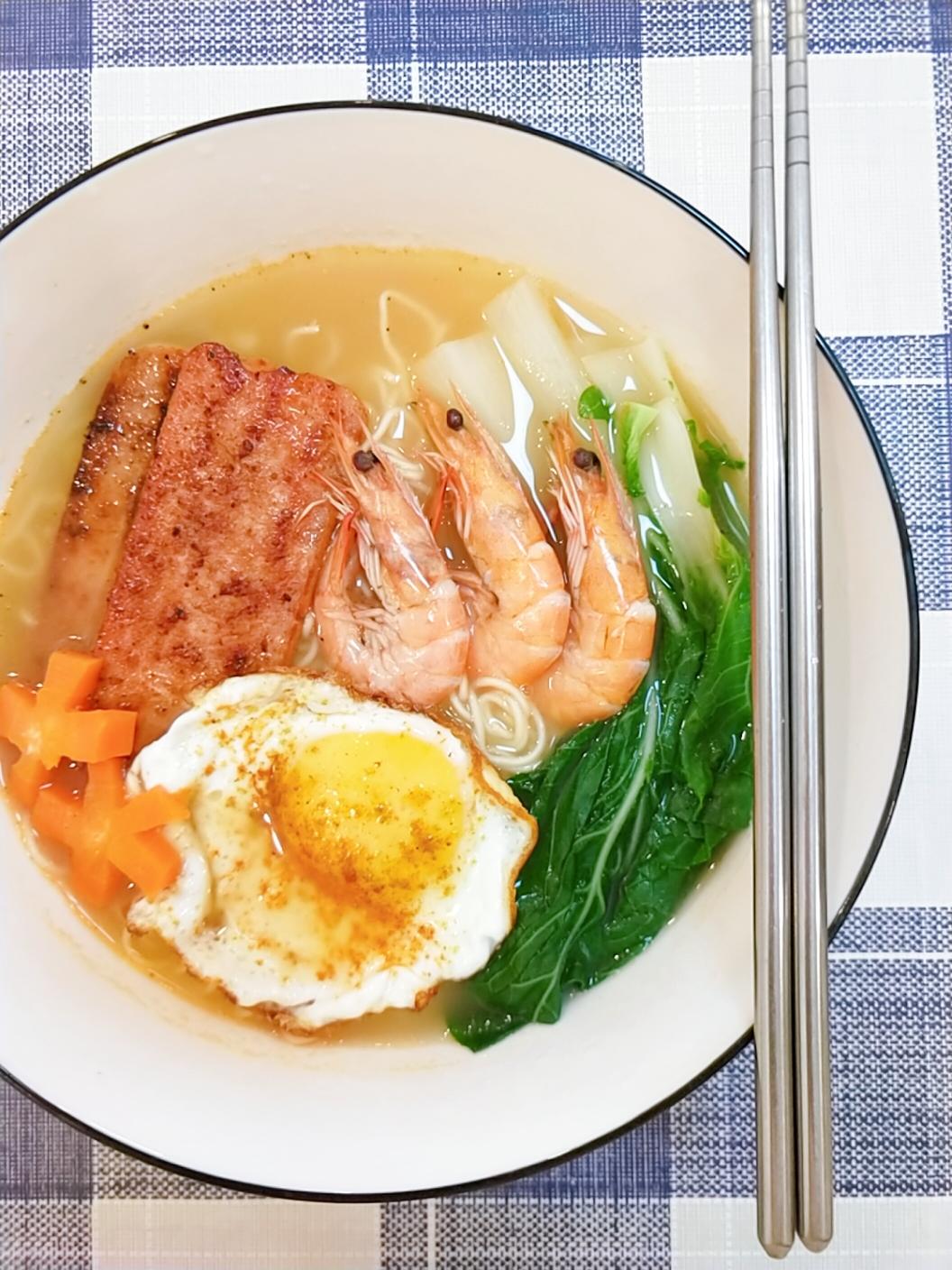 快手港式鲜虾餐蛋面🍜