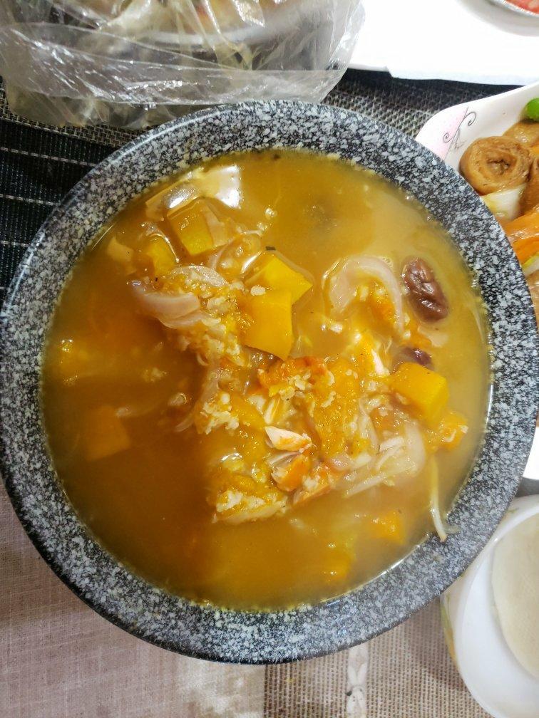 南瓜栗子鸡汤丨健康·三餐