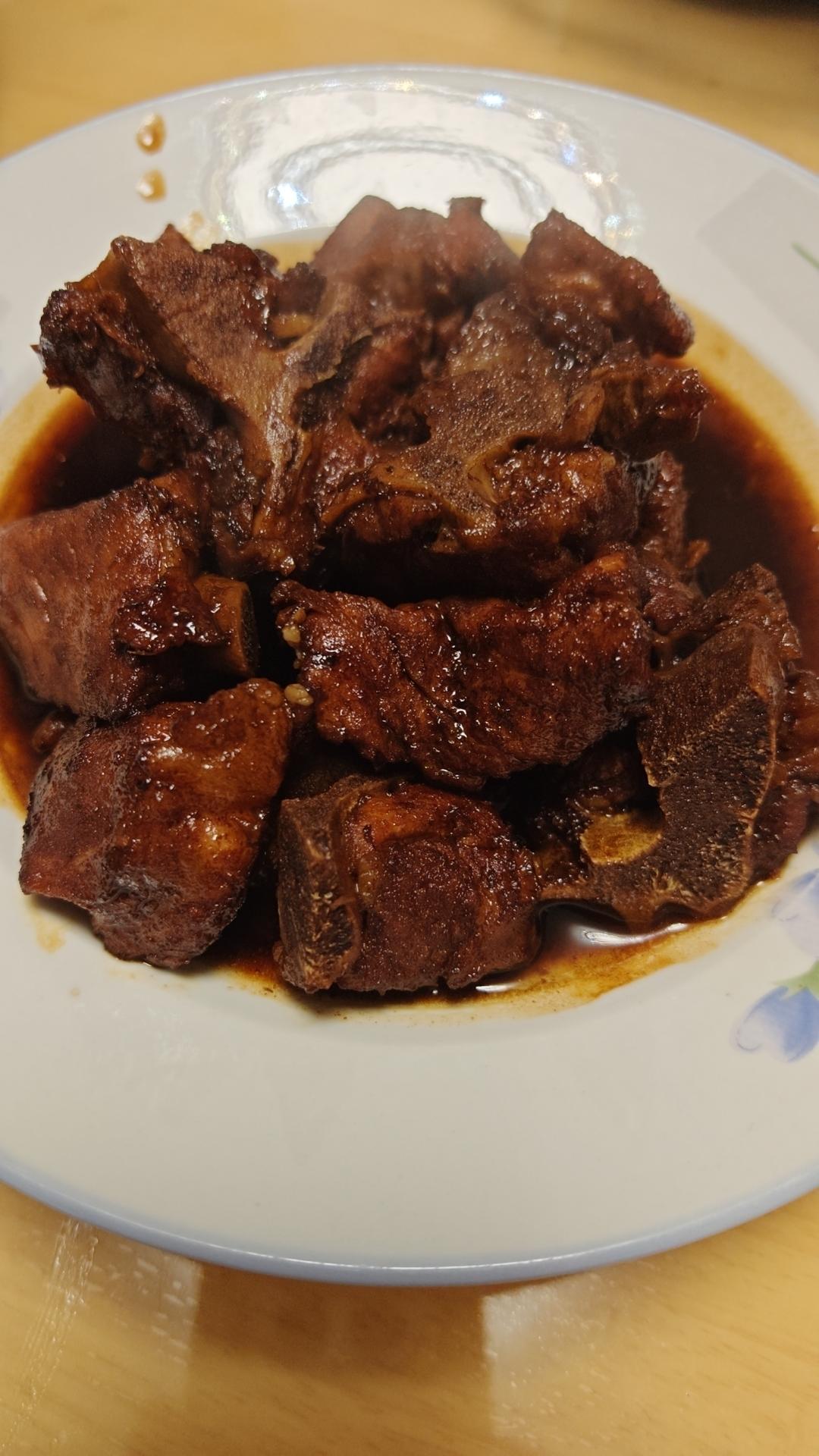 超级好吃的红烧小排