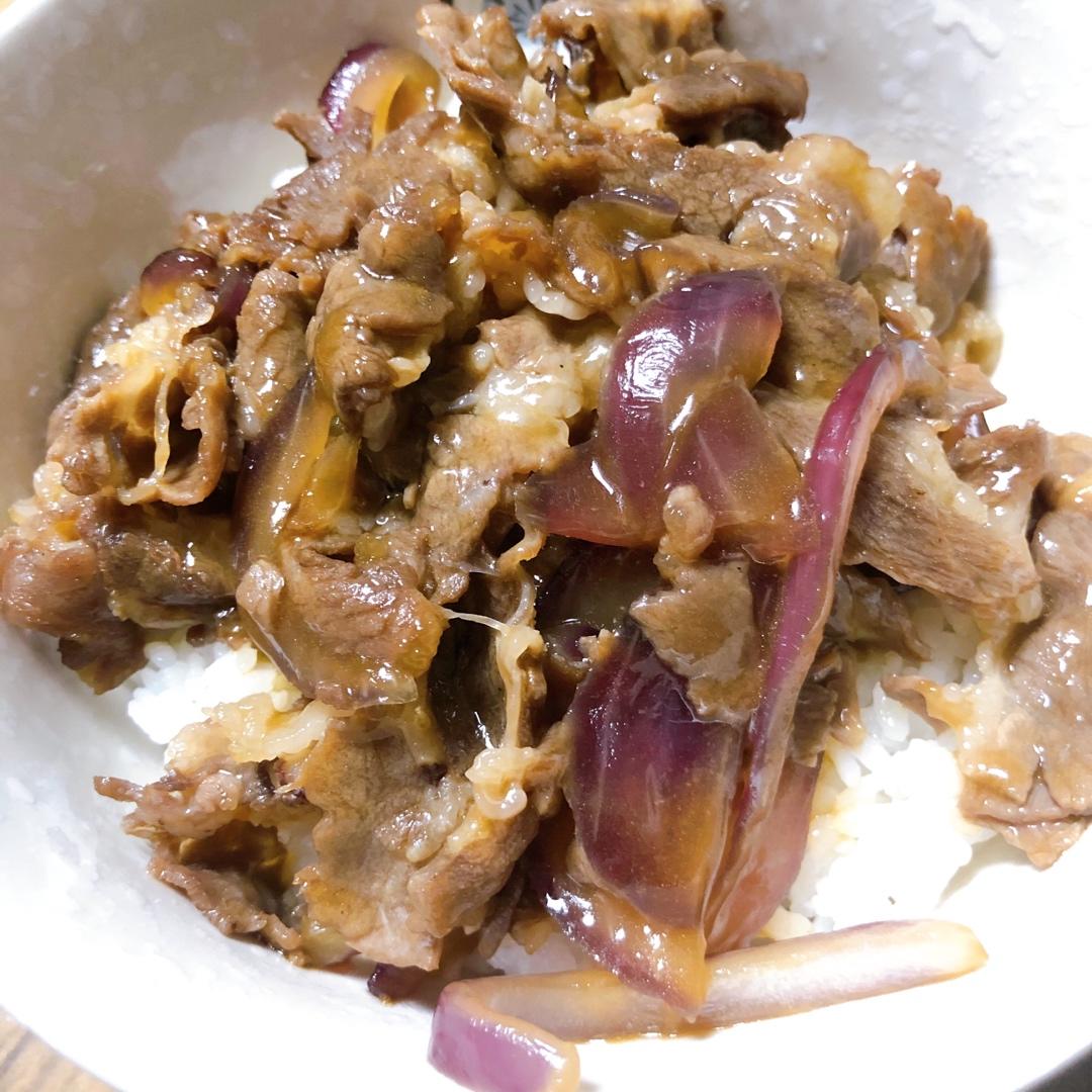 肥牛饭