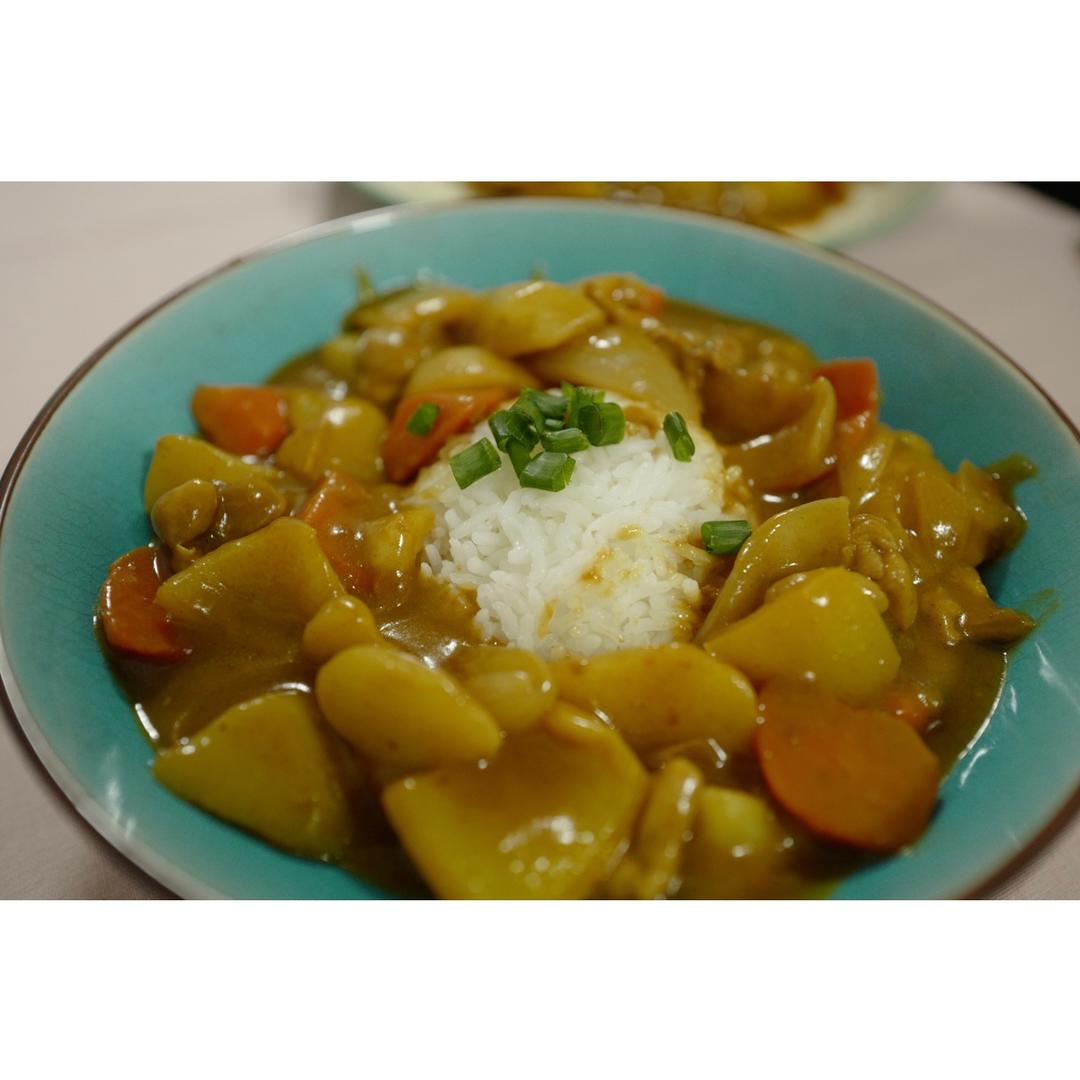 咖喱鸡肉饭