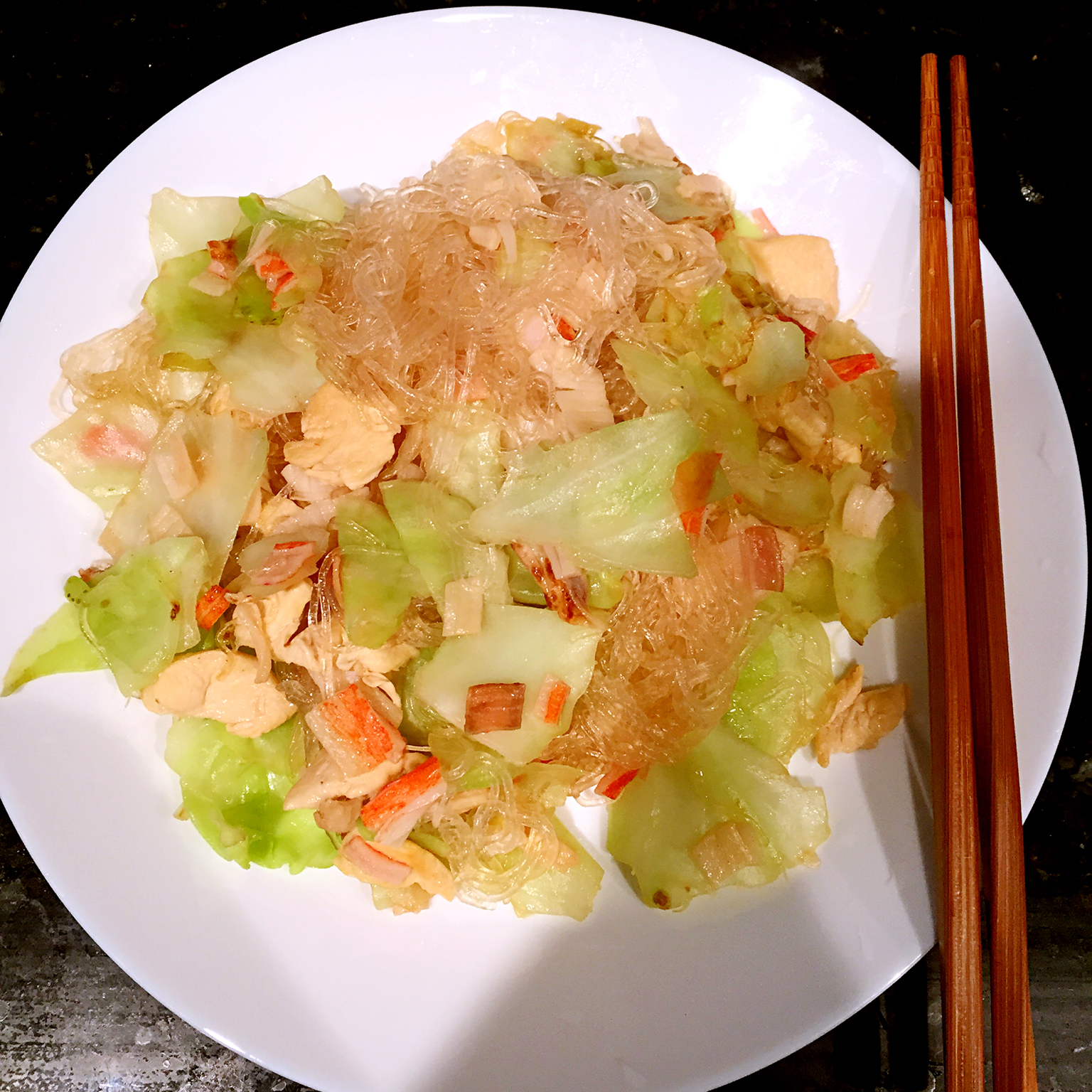 包菜粉丝炒鸡蛋