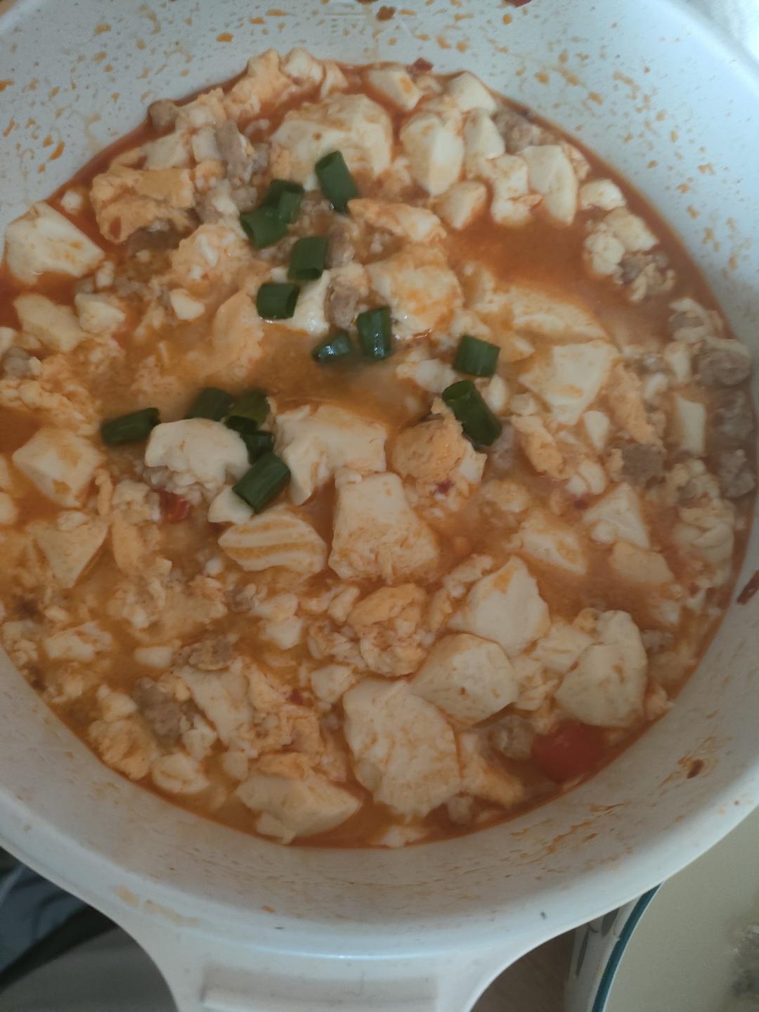 鸡蛋内脂豆腐真的太惊艳了！滑嫩爽口，入口即化，还有那淡淡的鸡蛋香味，配上喜欢的调料，嘎嘎香，嘎嘎好吃！低脂高蛋白，饱腹感强，减脂的姐妹快来试试吧！