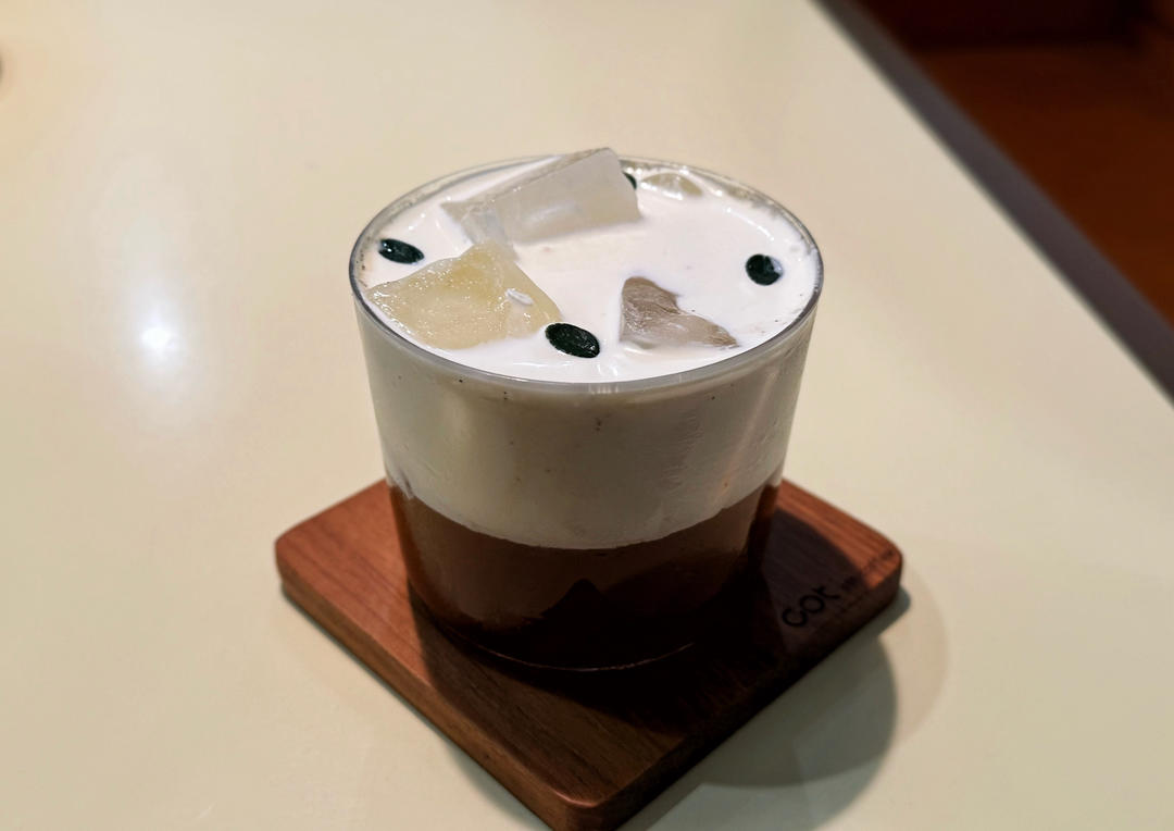 爱就是在一起。走遍世界。揽尽风景。食尽美味。感受美好。