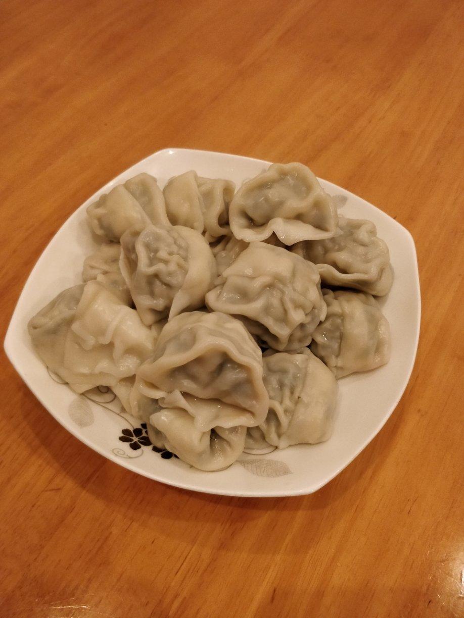 菜肉大馄饨的包法