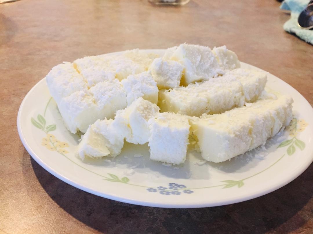 完胜85度C牛奶椰丝小方