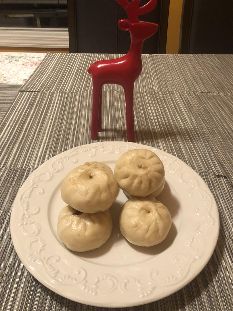 酱肉包子