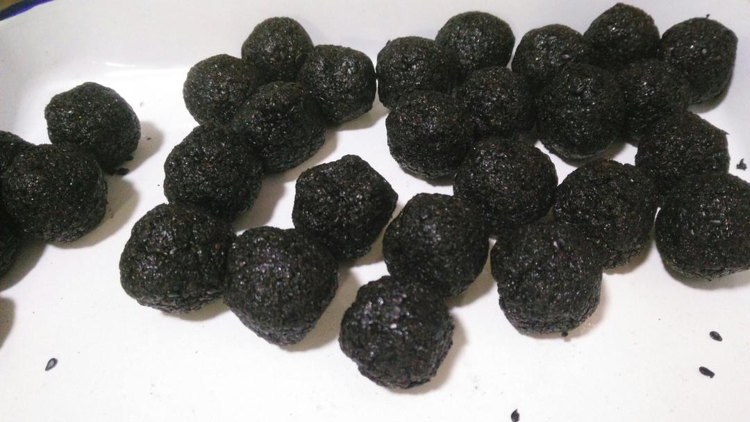 九蒸九晒芝麻丸