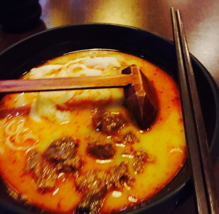 外食__走走停停。