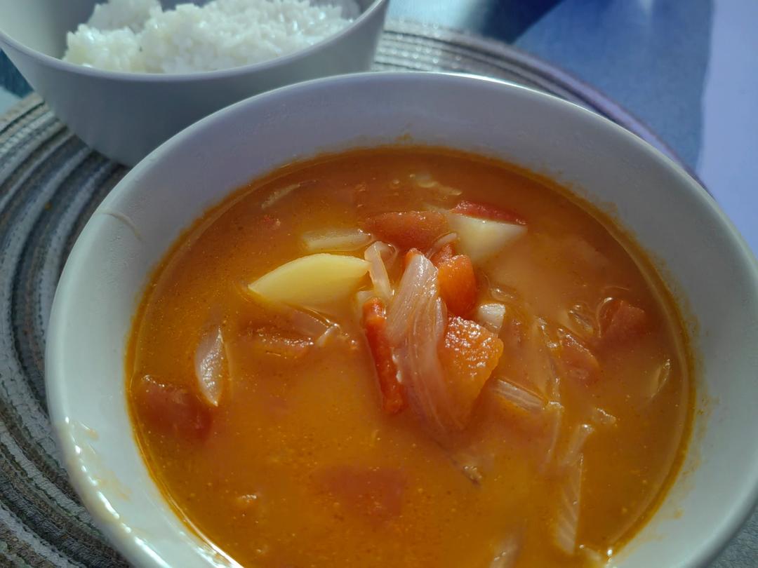 洋葱番茄土豆汤