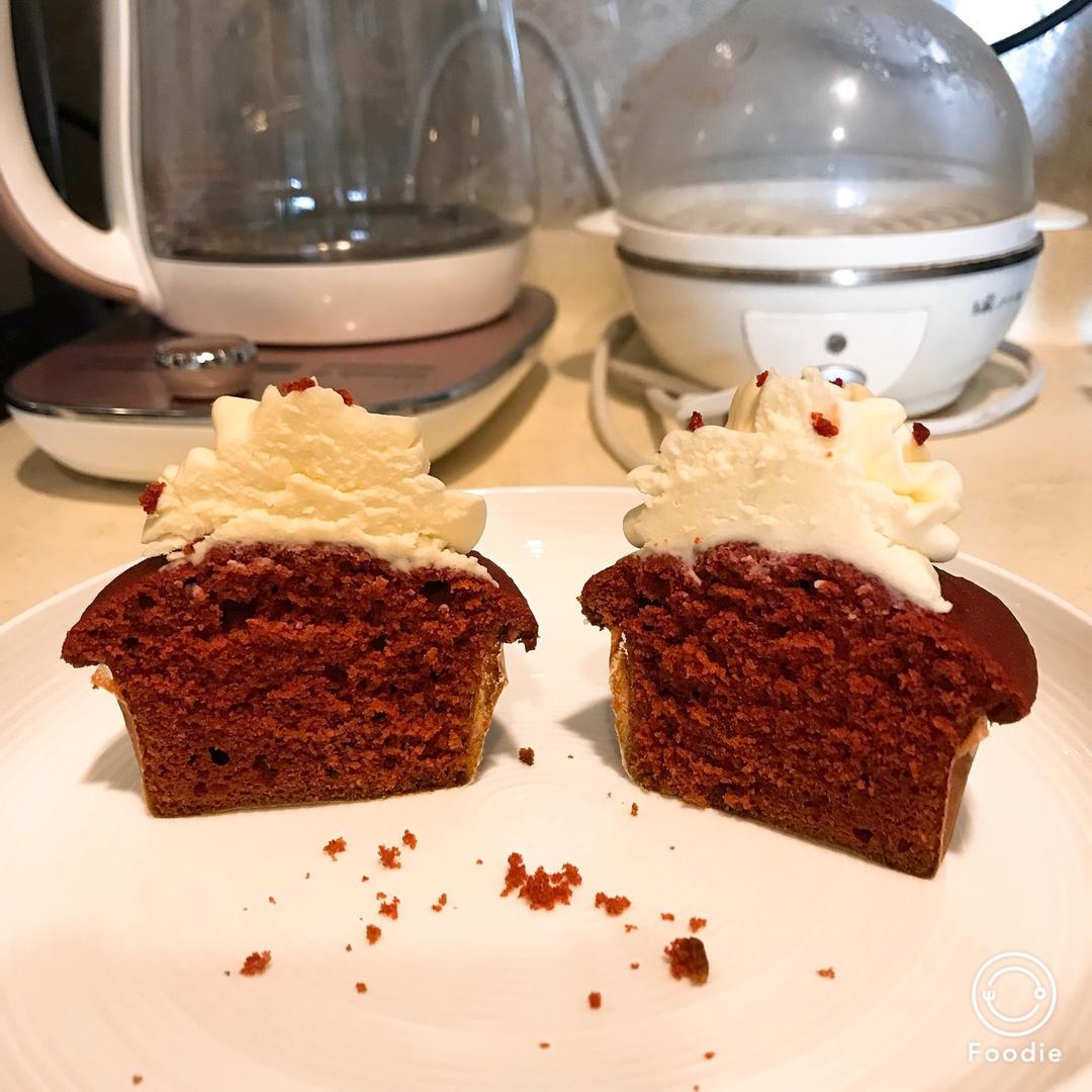 传统红丝绒杯子蛋糕（极软无泡打粉）Red velvet cupcake