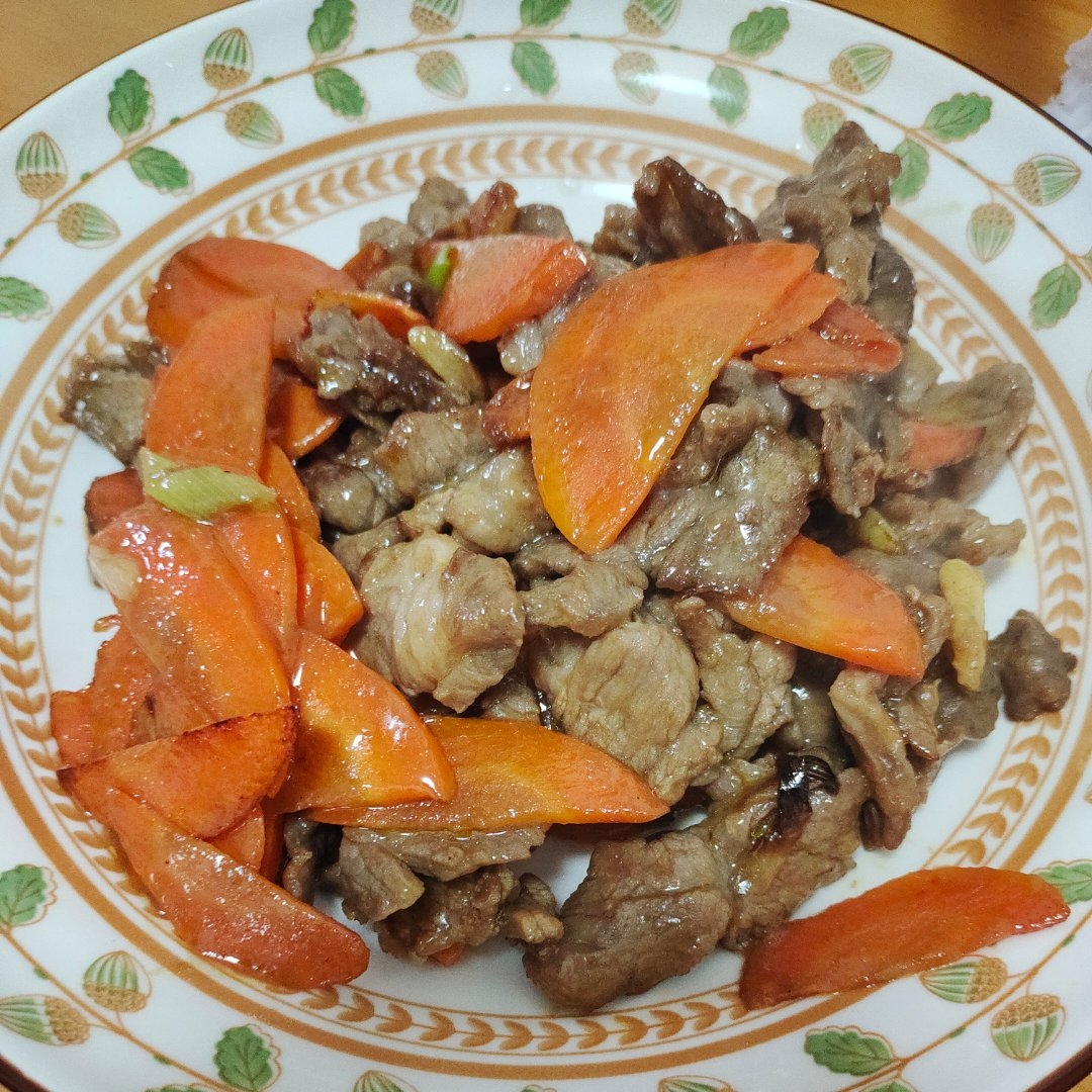 胡萝卜炒嫩牛肉