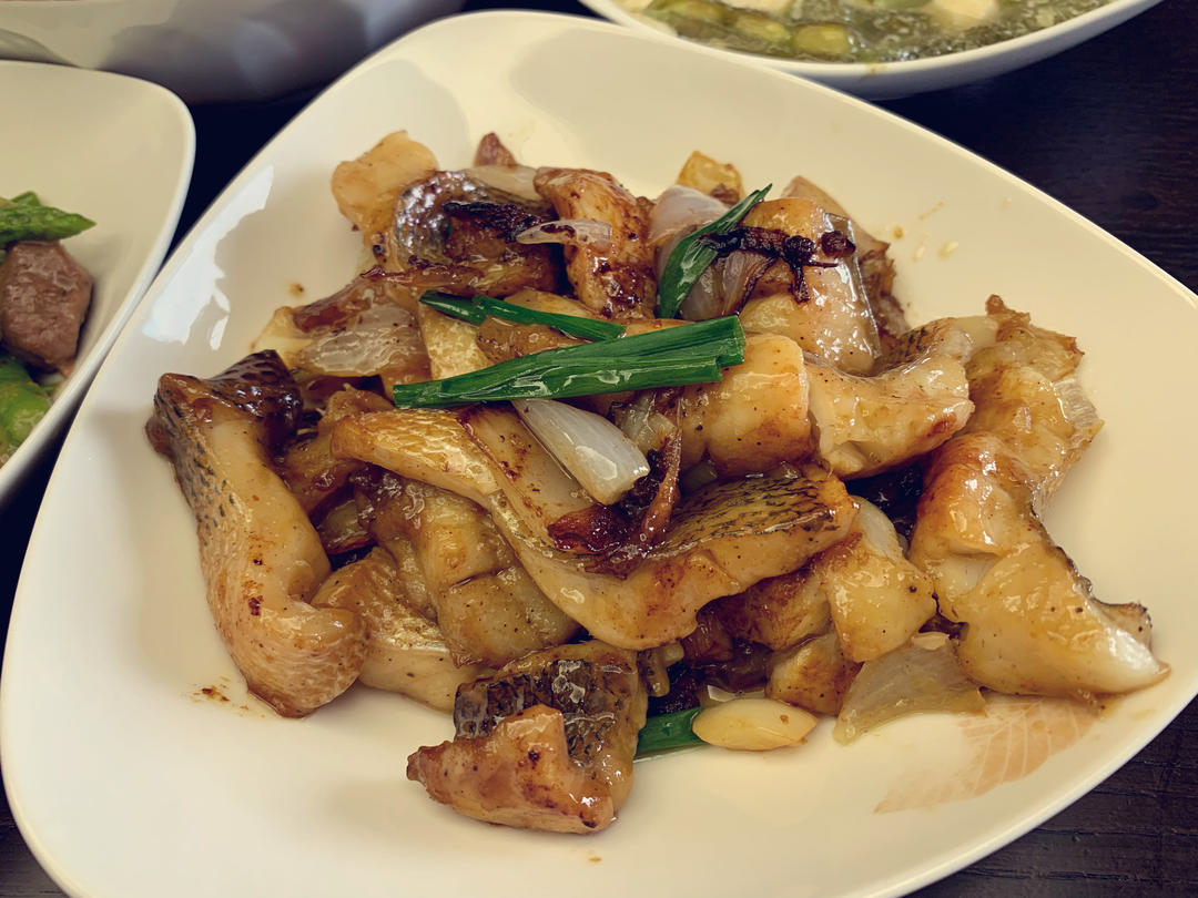 葱香焗鲈鱼