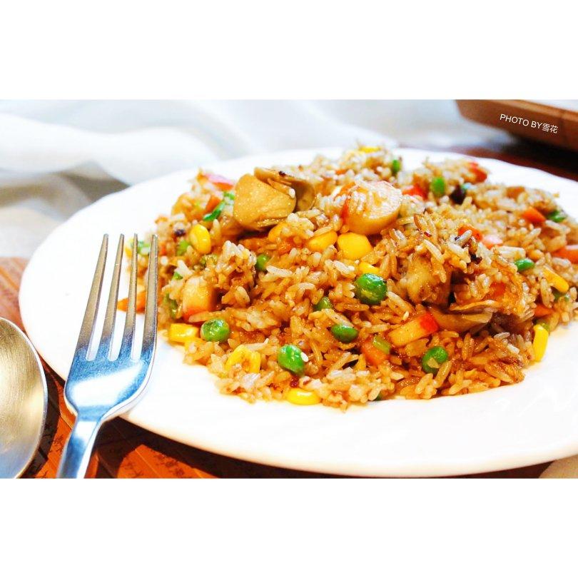 金枪鱼蛋炒饭