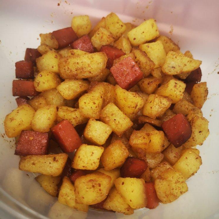 孜然火腿土豆丁