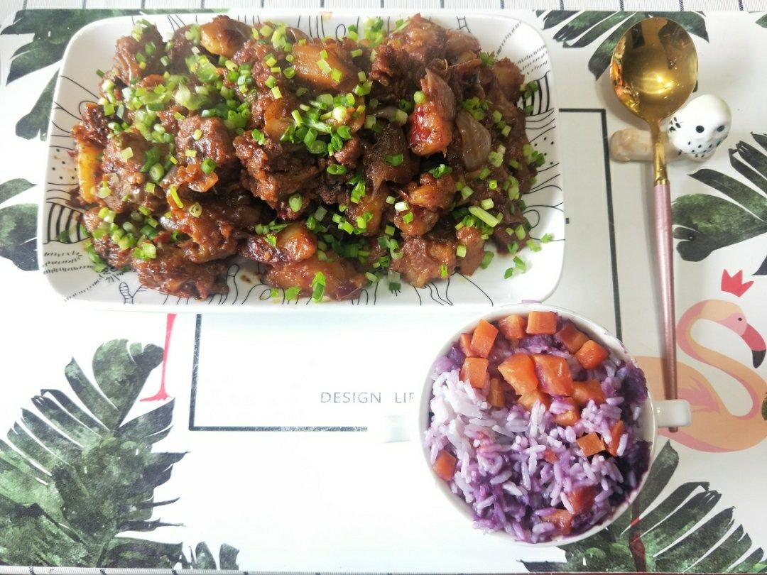 高压锅～土豆烧排骨