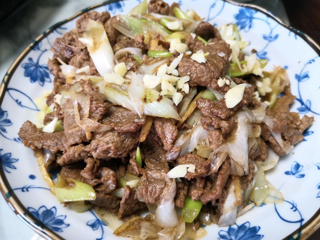 炒了20多年的葱爆羊肉
