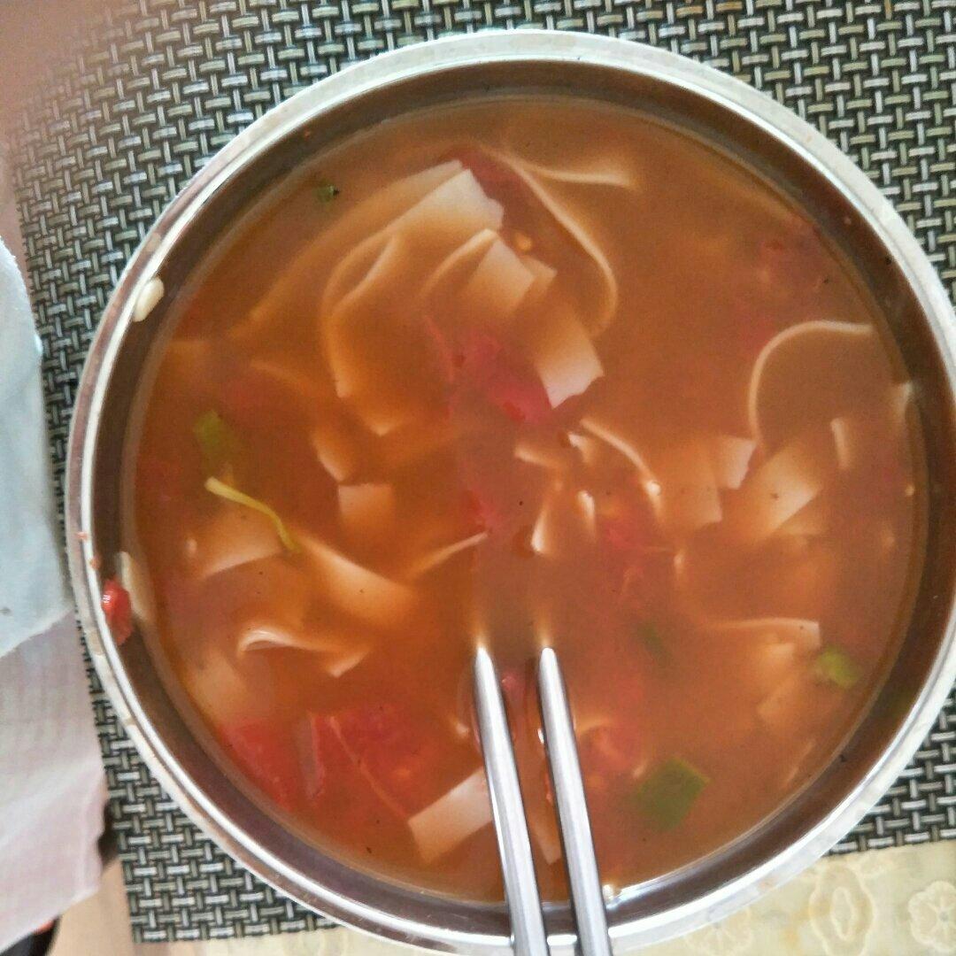 番茄酸汤米粉