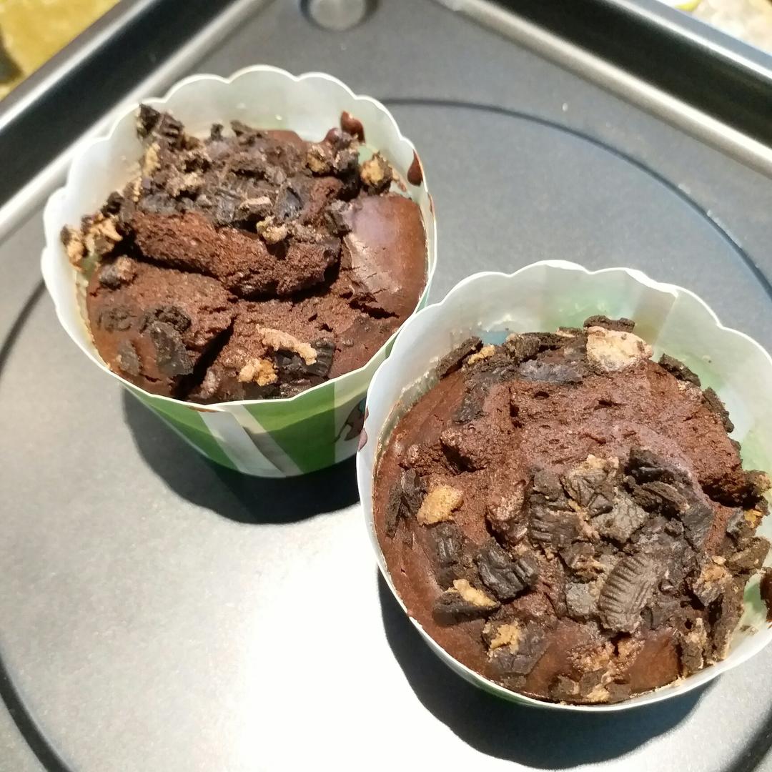 超简单的星巴克巧克力麦芬~~更新啦~无需打发