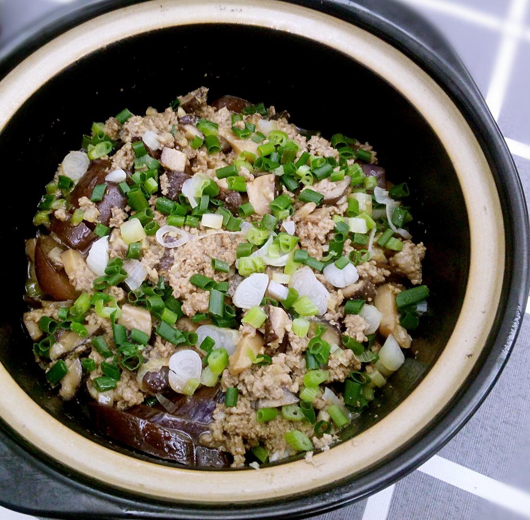肉末香菇茄子煲