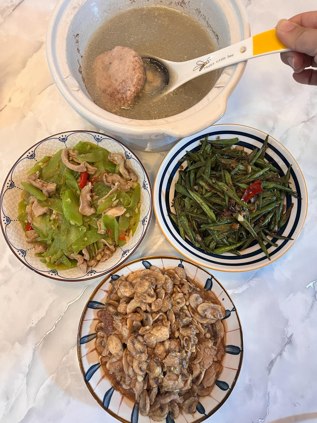我家的小饭桌
