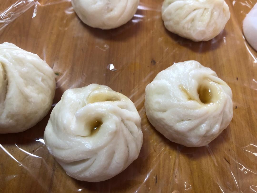 给姐妹写的杭州小笼包详细食谱（含包包子手法视频）