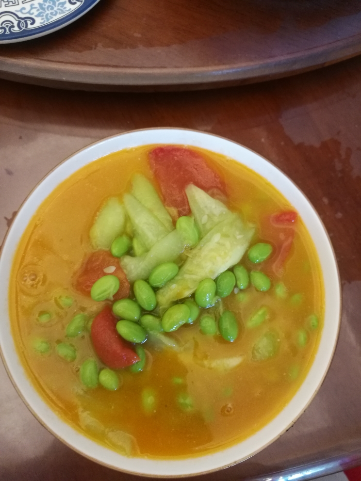 丝瓜西红柿毛豆汤的做法