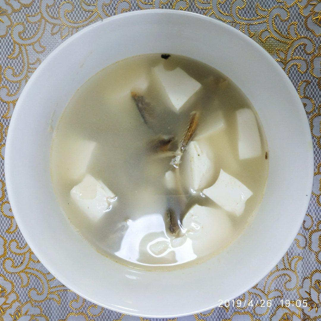 小黄鱼豆腐汤