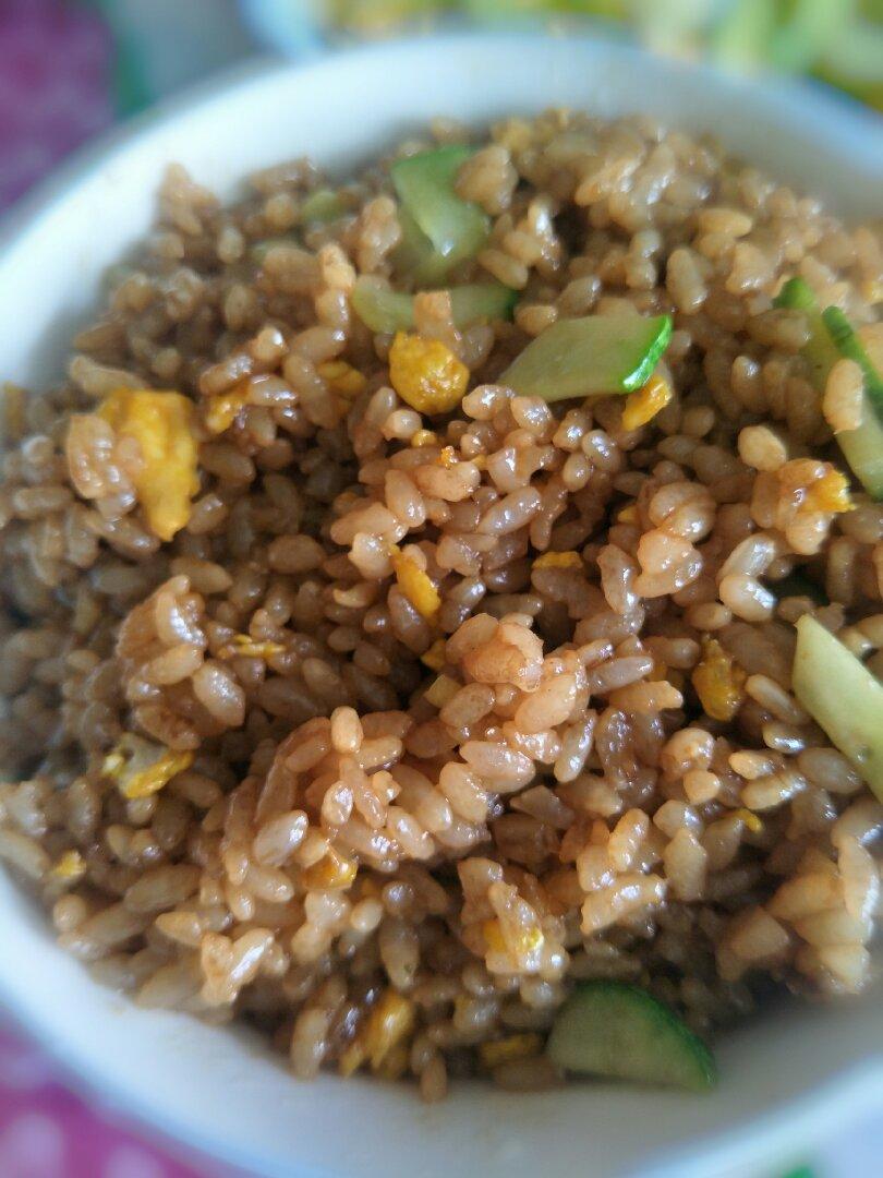 酱油炒饭(超级简单)