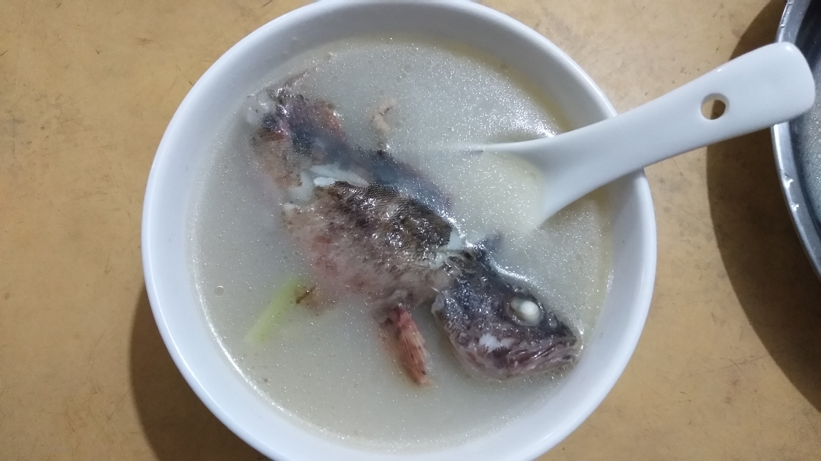 野生小红斑鱼汤的做法