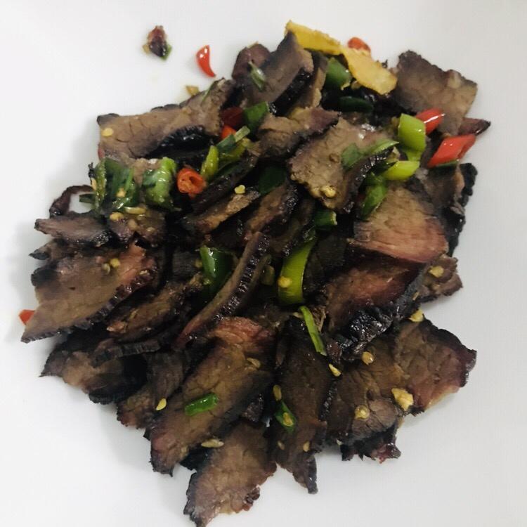 湘菜—辣椒炒腊牛肉