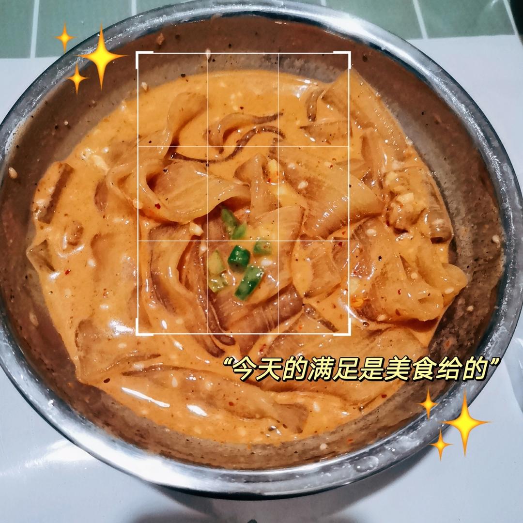 秒杀小夜市的麻酱流汁宽粉