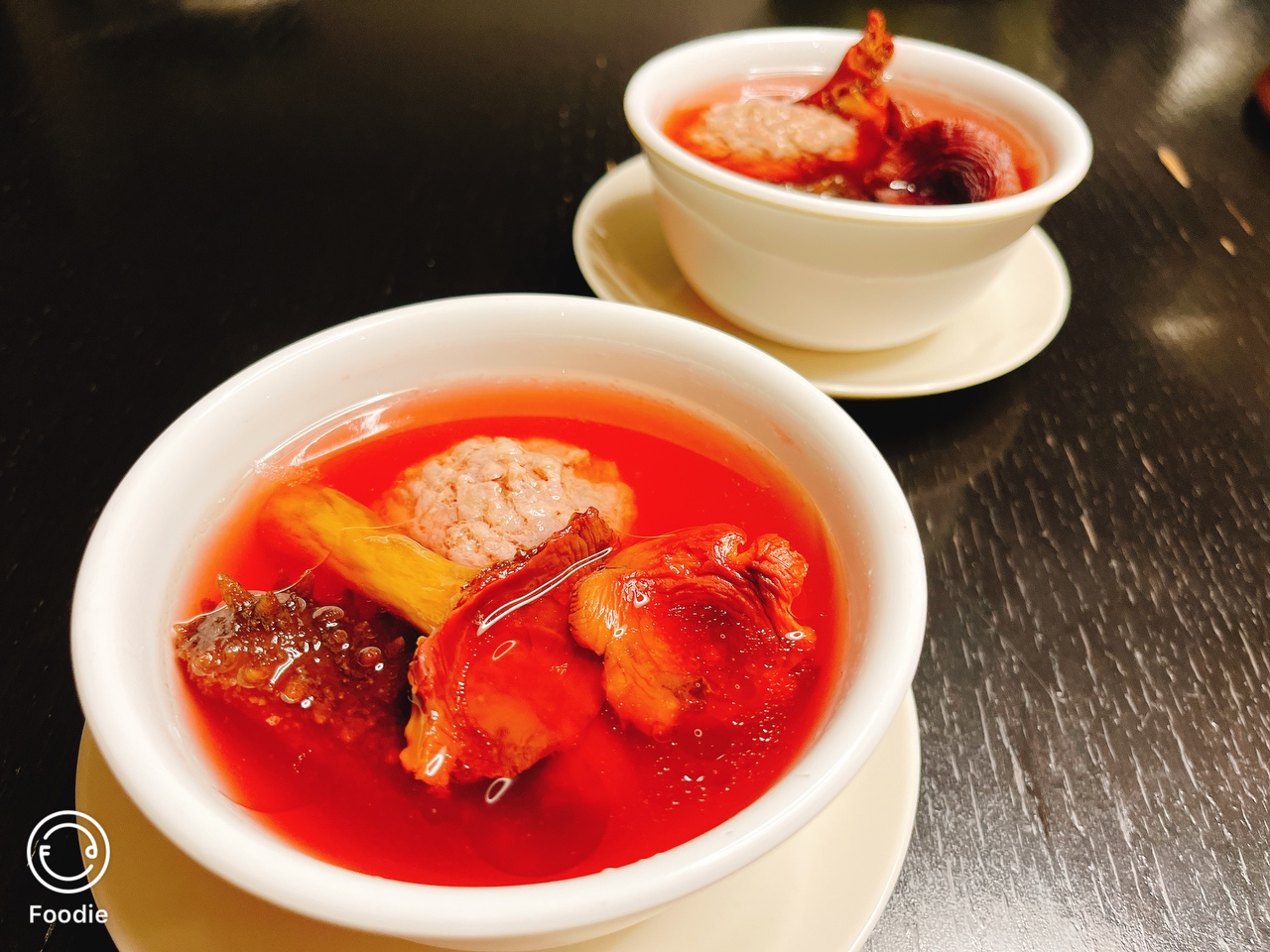 红菇海参肉丸汤的做法