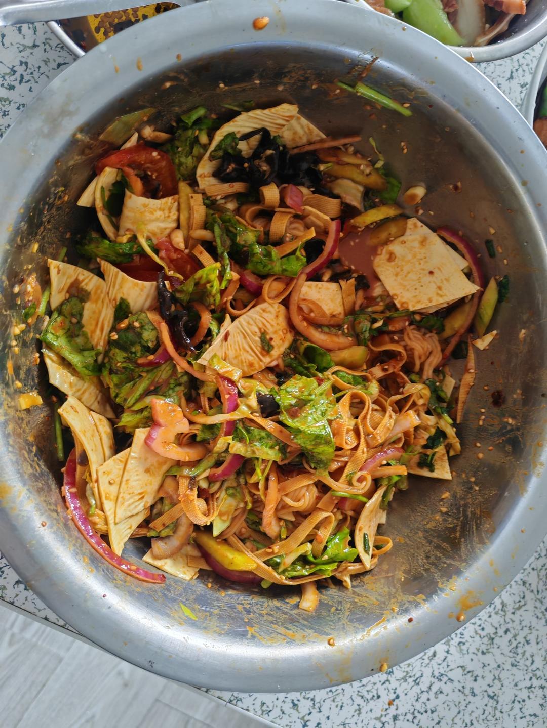 光盘凉菜 芝香黄瓜粉丝大拌菜（万能芝麻酱汁）