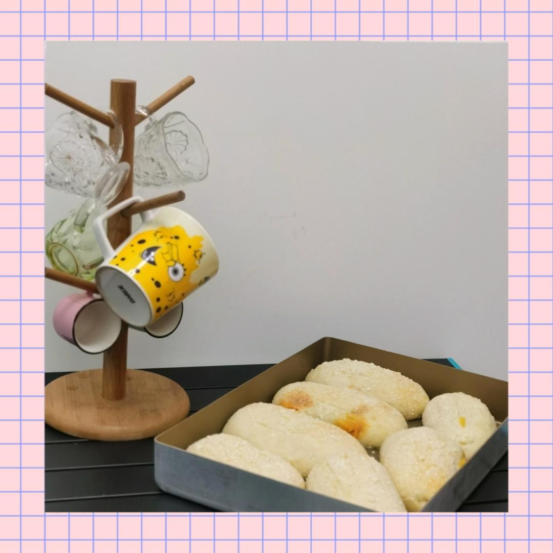 芋泥咸蛋黄软欧包
