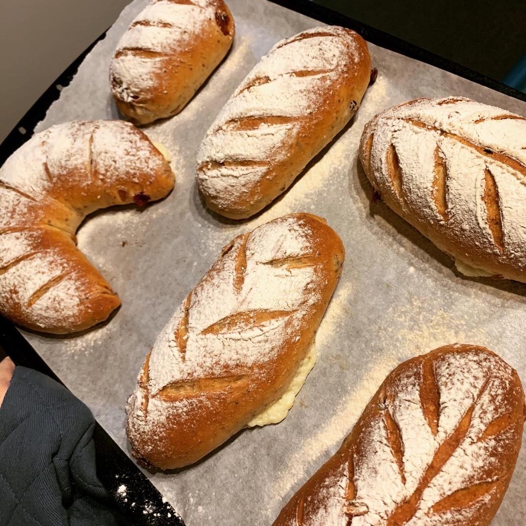 全麦蔓越莓软式欧包（免揉）