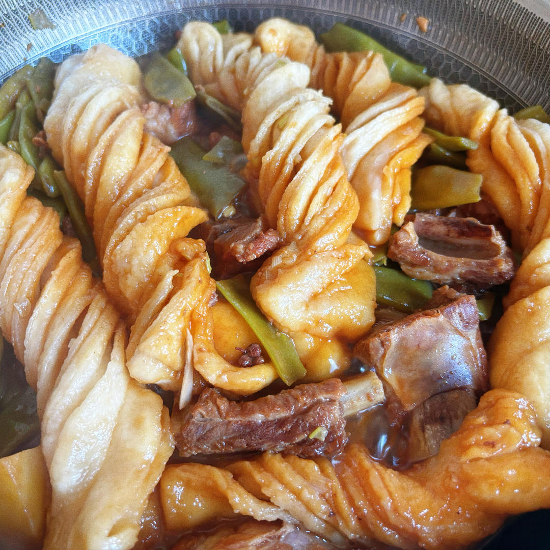 铁锅炖+花卷
